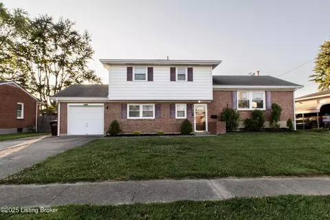 11010 Oliverda Dr, Louisville, KY 40272