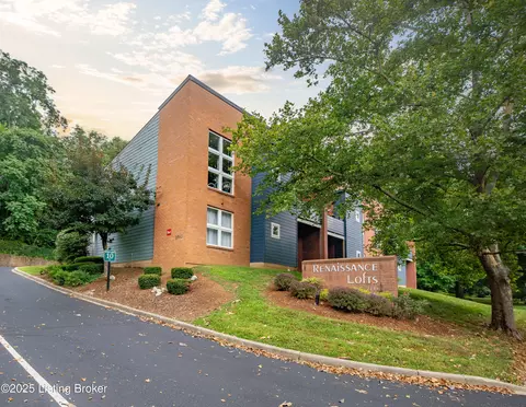 2745 Grinstead Dr #113, Louisville, KY 40206