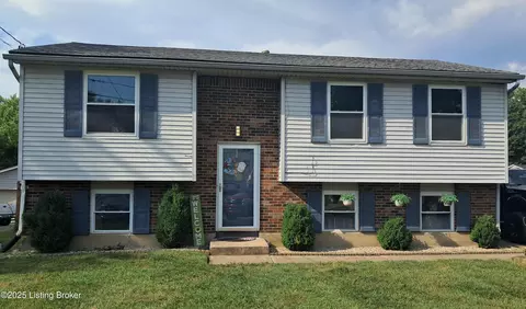 614 Prairie Dr, Louisville, KY 40229