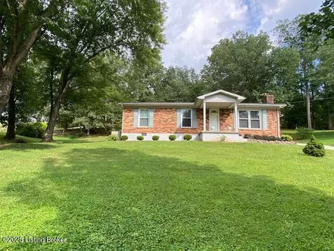 215 Humphrey Ln, Bardstown, KY 40004