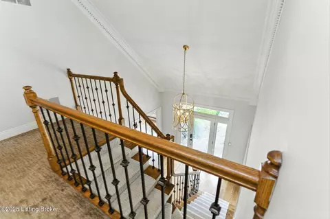 Entry Way - 7404 Cedar Bluff Ct, Prospect, KY 40059 photo 3 of 8