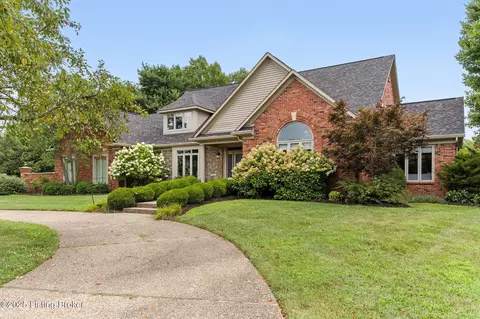 Exterior - 7404 Cedar Bluff Ct, Prospect, KY 40059 photo 15 of 20