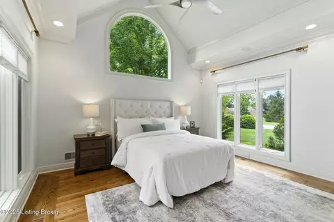 Bedroom - 7404 Cedar Bluff Ct, Prospect, KY 40059 photo 2 of 10