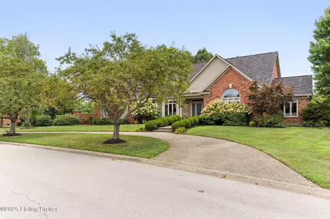 Exterior - 7404 Cedar Bluff Ct, Prospect, KY 40059 photo 14 of 20