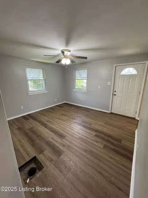 Living - 717 Creel Ave, Louisville, KY 40208 photo 1 of 1