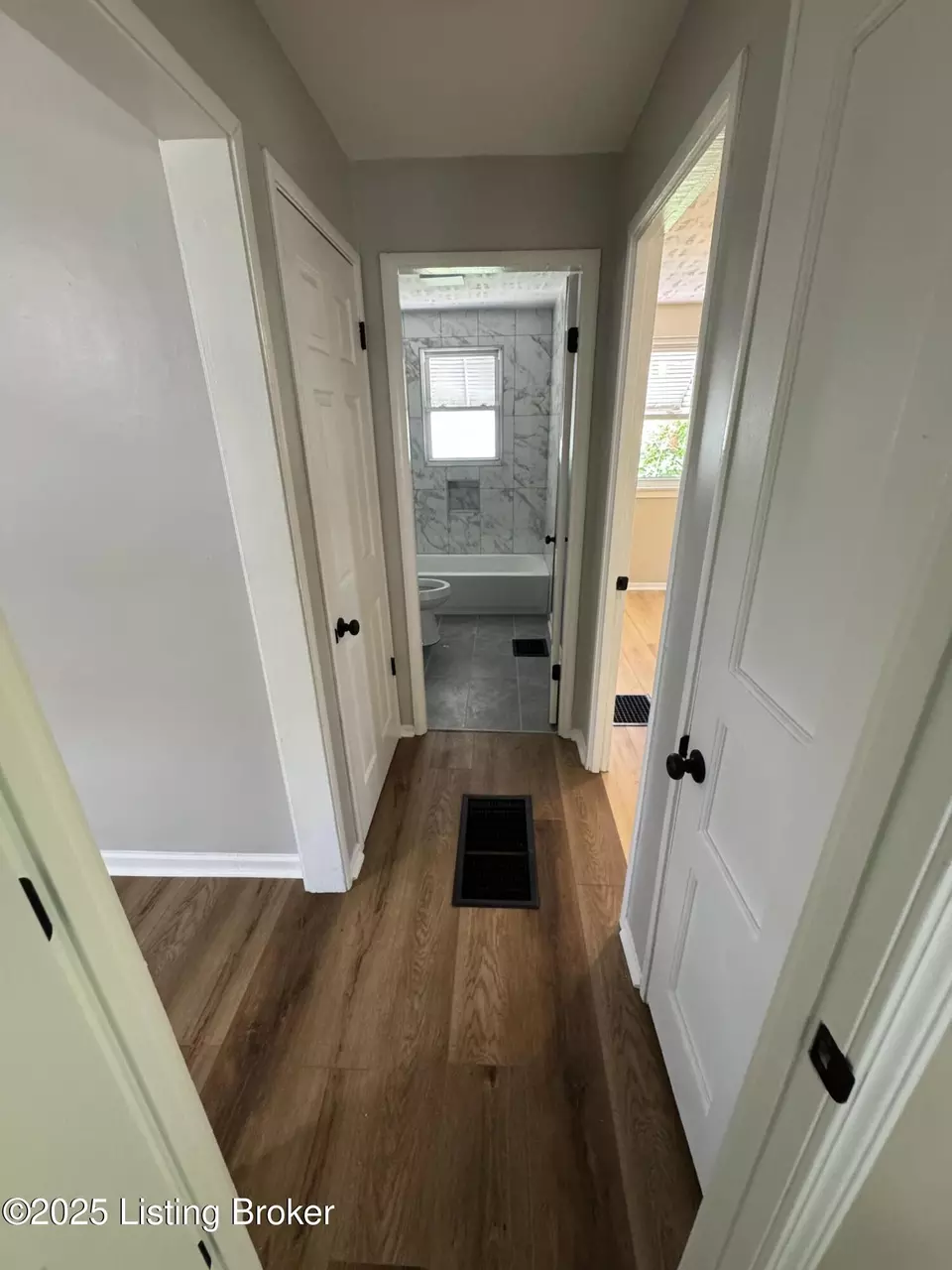 Entry Way - 717 Creel Ave, Louisville, KY 40208 photo 2 of 2