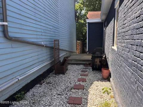 507 W 9th St, Covington, KY 41011 photo 8