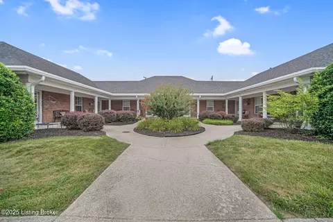 8110 Arthur Goins Blvd, Louisville, KY 40228