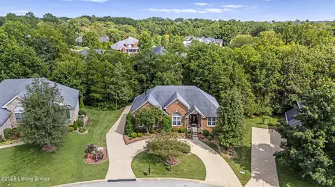 4607 Dove Lake Ct, Louisville, KY 40299