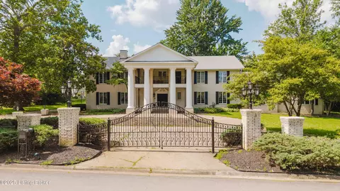 8904 Ayrshire Ave, Louisville, KY 40222