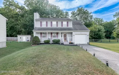 8713 William Penn Way, Louisville, KY 40228