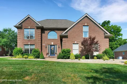 5006 Wolfpen Woods Dr, Prospect, KY 40059