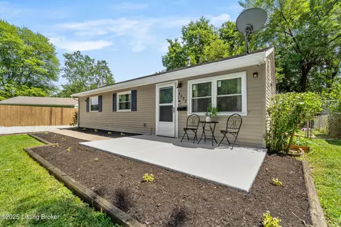 4902 Ventura Dr, Louisville, KY 40272