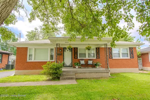 4928 Swaps Ln, Louisville, KY 40216
