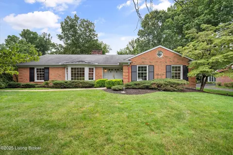 2102 Northfield Dr, Louisville, KY 40222