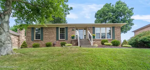 7605 Nottoway Cir, Louisville, KY 40214