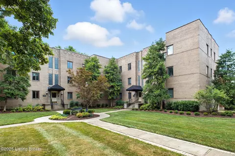 2126 Village Dr #11, Louisville, KY 40205