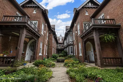 1064 Everett Ave #7, Louisville, KY 40204