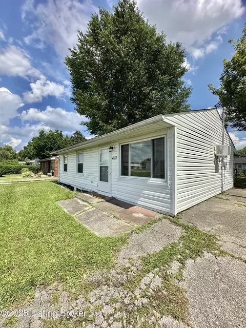 4502 E Indian Trl, Louisville, KY 40213