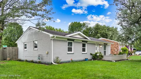 2519 Lamborne Blvd, Louisville, KY 40272
