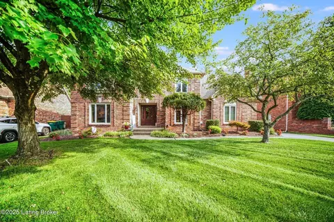 1613 Night Hawk Ct, Louisville, KY 40223