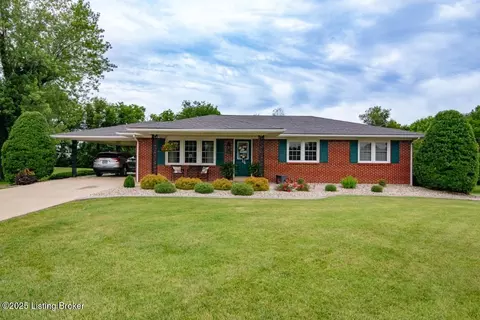 315 Hutcherson Heights Dr, Hodgenville, KY 42748
