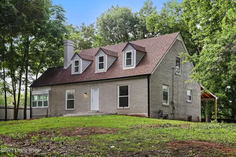 952 Palatka Rd, Louisville, KY 40214