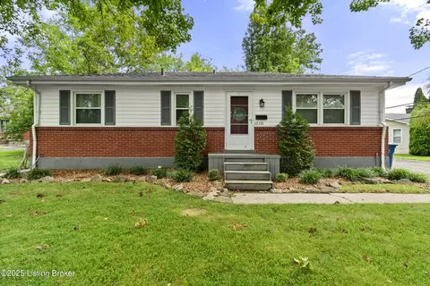 12110 Saint Clair Dr, Louisville, KY 40243