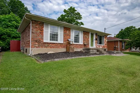 7724 Kim Dr, Louisville, KY 40214