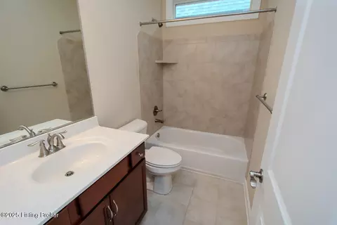 Bath - 4205 Calgary Way, Louisville, KY 40241 photo 1 of 9
