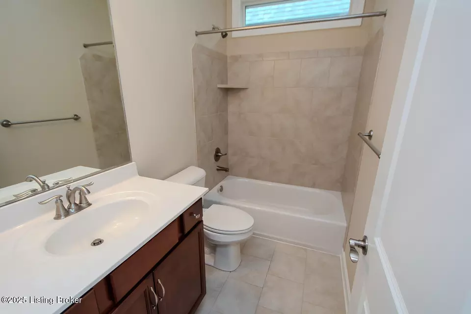 Bath - 4205 Calgary Way, Louisville, KY 40241 photo 1 of 9