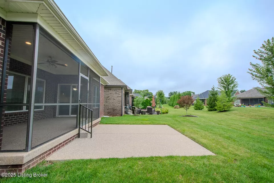 Exterior - 4205 Calgary Way, Louisville, KY 40241 photo 10 of 13