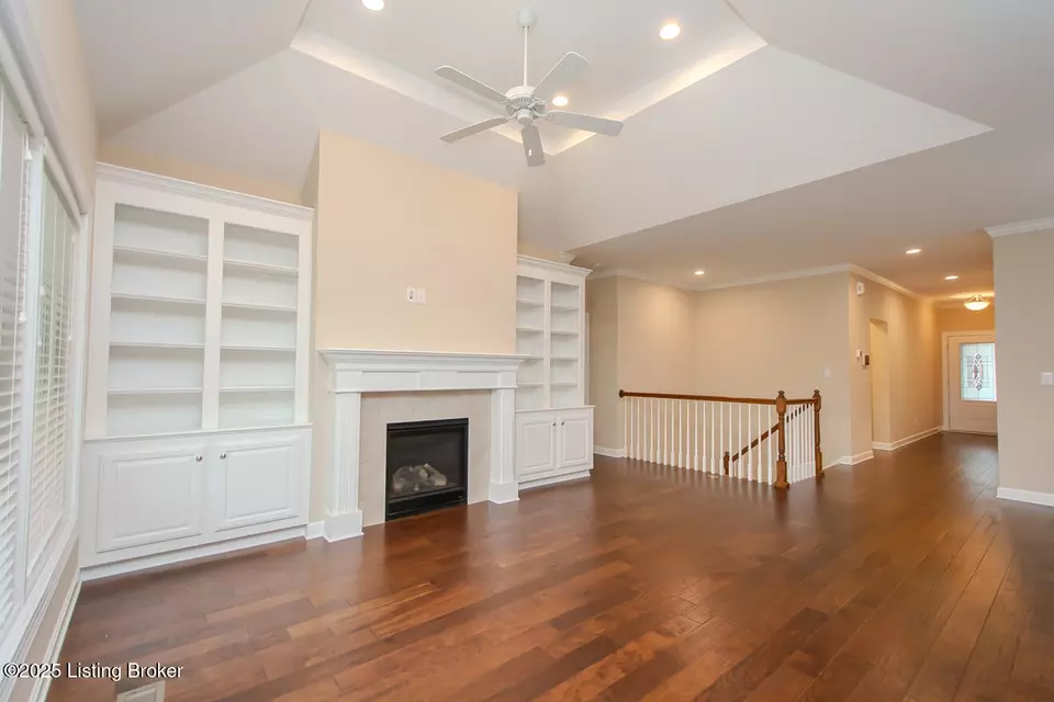 Living - 4205 Calgary Way, Louisville, KY 40241 photo 12 of 15