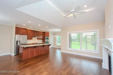 Living - 4205 Calgary Way, Louisville, KY 40241 photo 1 of 15