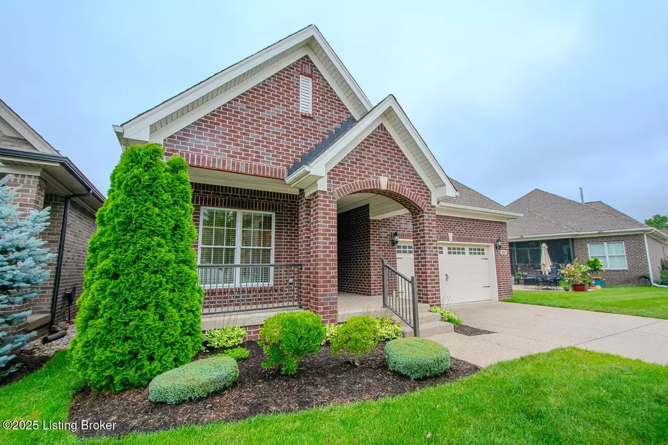 Exterior - 4205 Calgary Way, Louisville, KY 40241 photo 4 of 13