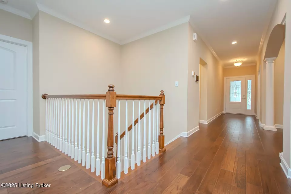 Entry Way - 4205 Calgary Way, Louisville, KY 40241 photo 3 of 5