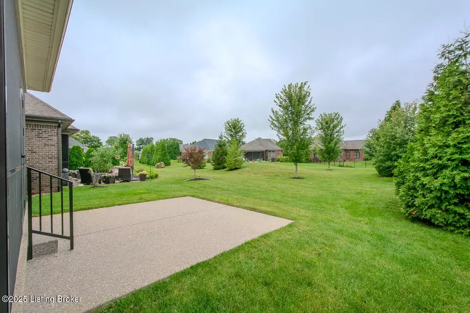 Exterior - 4205 Calgary Way, Louisville, KY 40241 photo 3 of 13