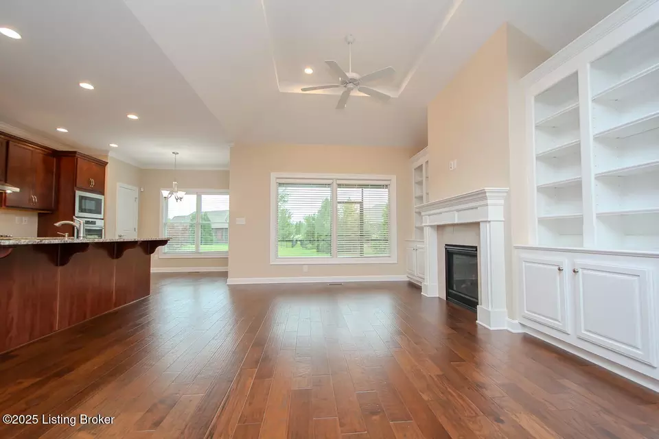 Living - 4205 Calgary Way, Louisville, KY 40241 photo 9 of 15