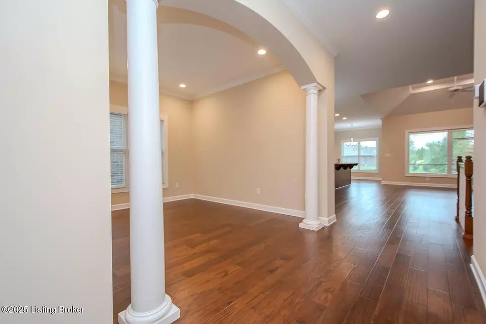 Entry Way - 4205 Calgary Way, Louisville, KY 40241 photo 2 of 5