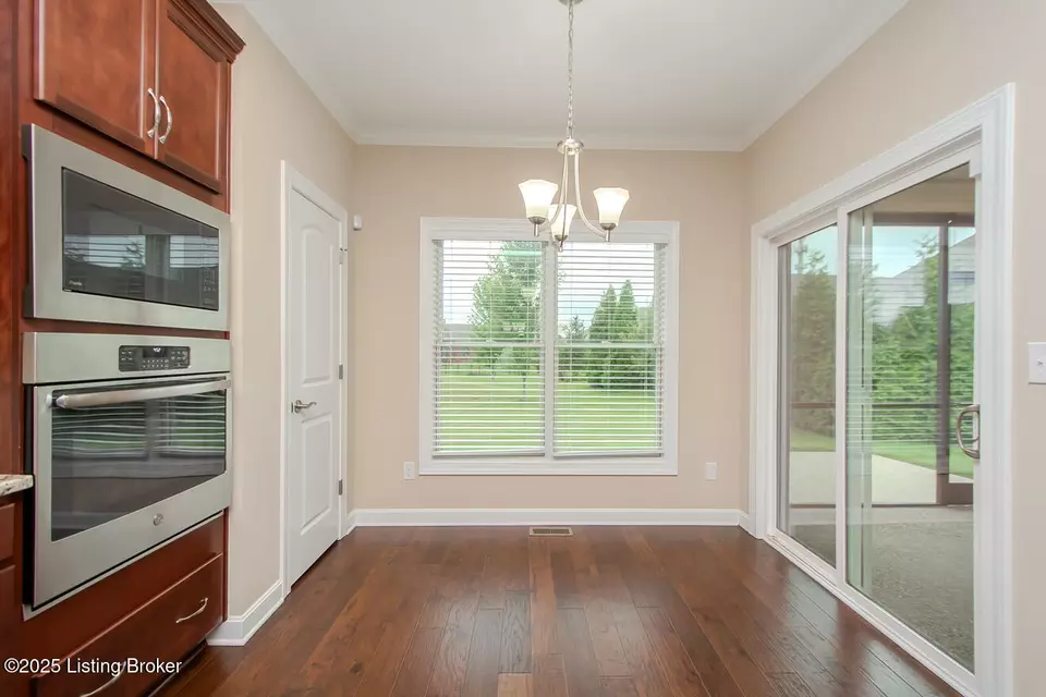 Dining - 4205 Calgary Way, Louisville, KY 40241 photo 3 of 3