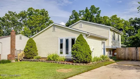 7431 W Orchard Grass Blvd, Crestwood, KY 40014