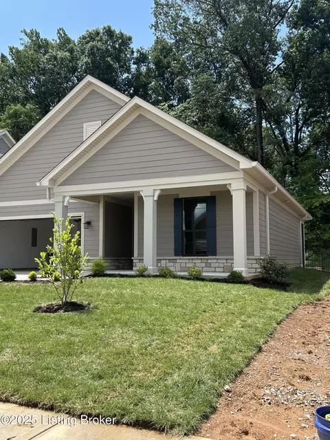 2131 Dressage Cir, Louisville, KY 40245
