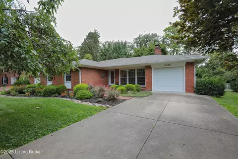 9838 Longwood Cir, Louisville, KY 40223