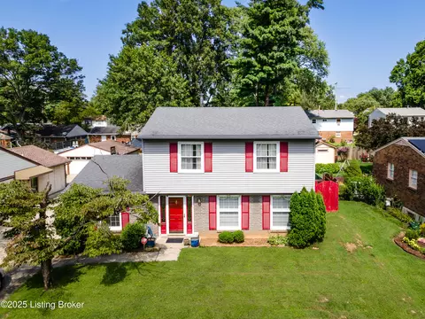 1813 Meadowgate Ln, Louisville, KY 40223