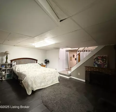 Bedroom - 545 Grayson St, Upton, KY 42784 photo 6 of 6