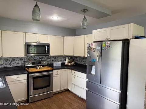 Kitchen - 545 Grayson St, Upton, KY 42784 photo 3 of 3