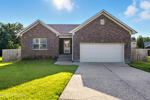 220 Garnette Ct, Mount Washington, KY 40047