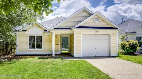 4766 Shenandoah Dr, Louisville, KY 40241