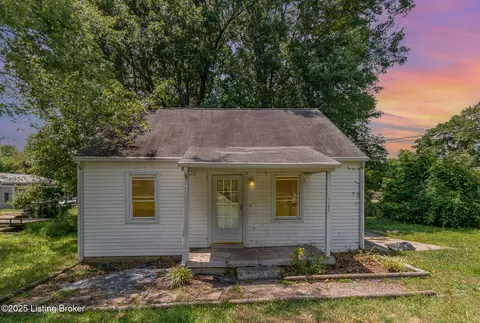 1202 S Park Rd, Louisville, KY 40118