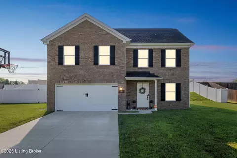 146 Spring Lake Ln, Louisville, KY 40229